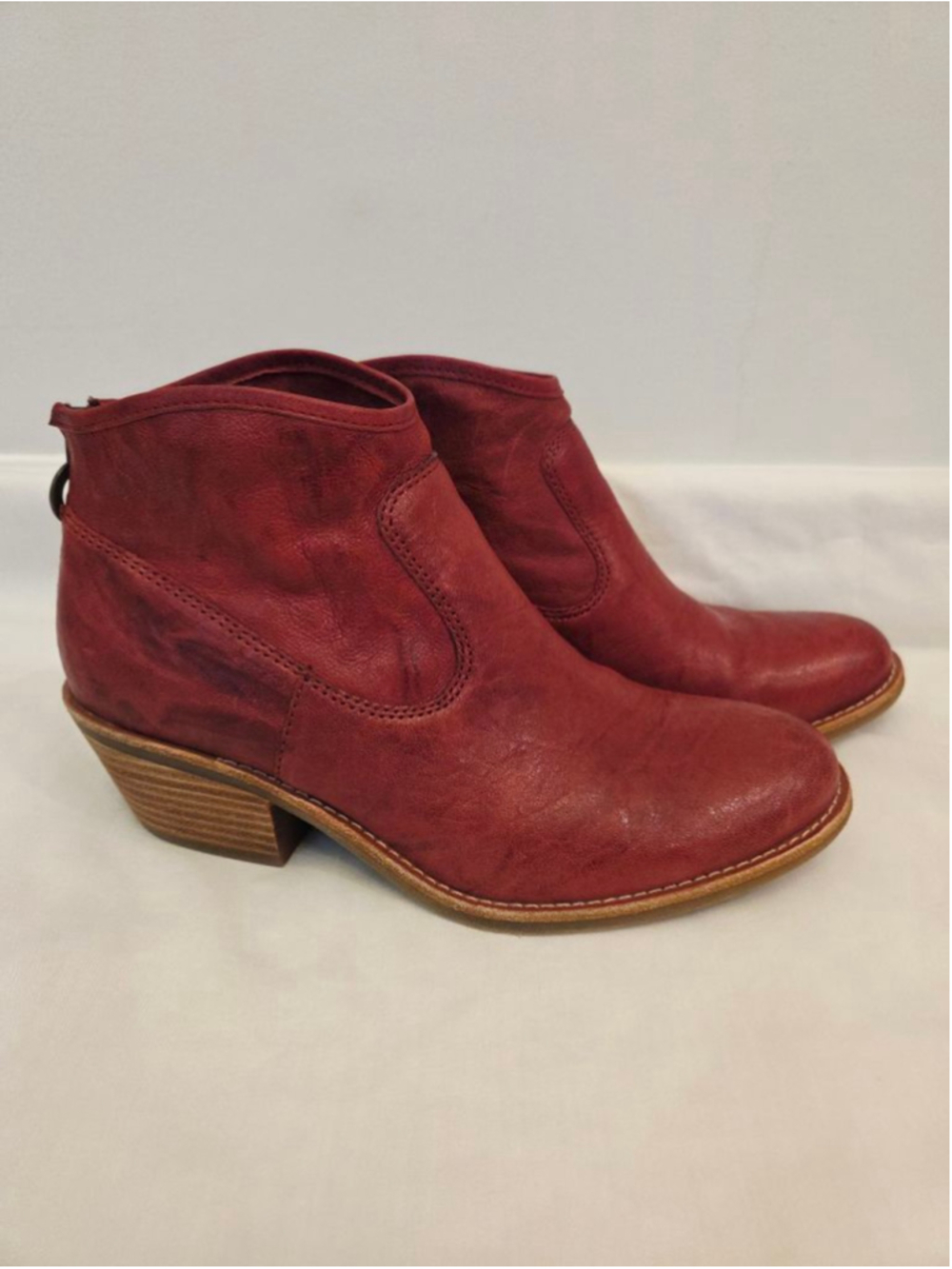 Sofft Red Leather Ankle Boots Size 7.5